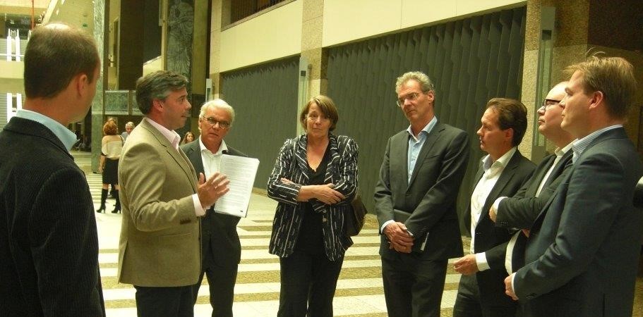 aanbieden-petitie-web-1523872307.jpg